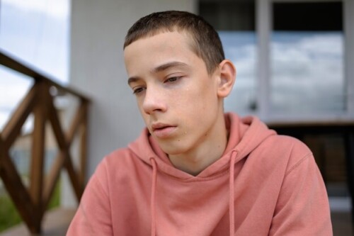 close-up-sad-boy-portrait_23-2149607246.jpg