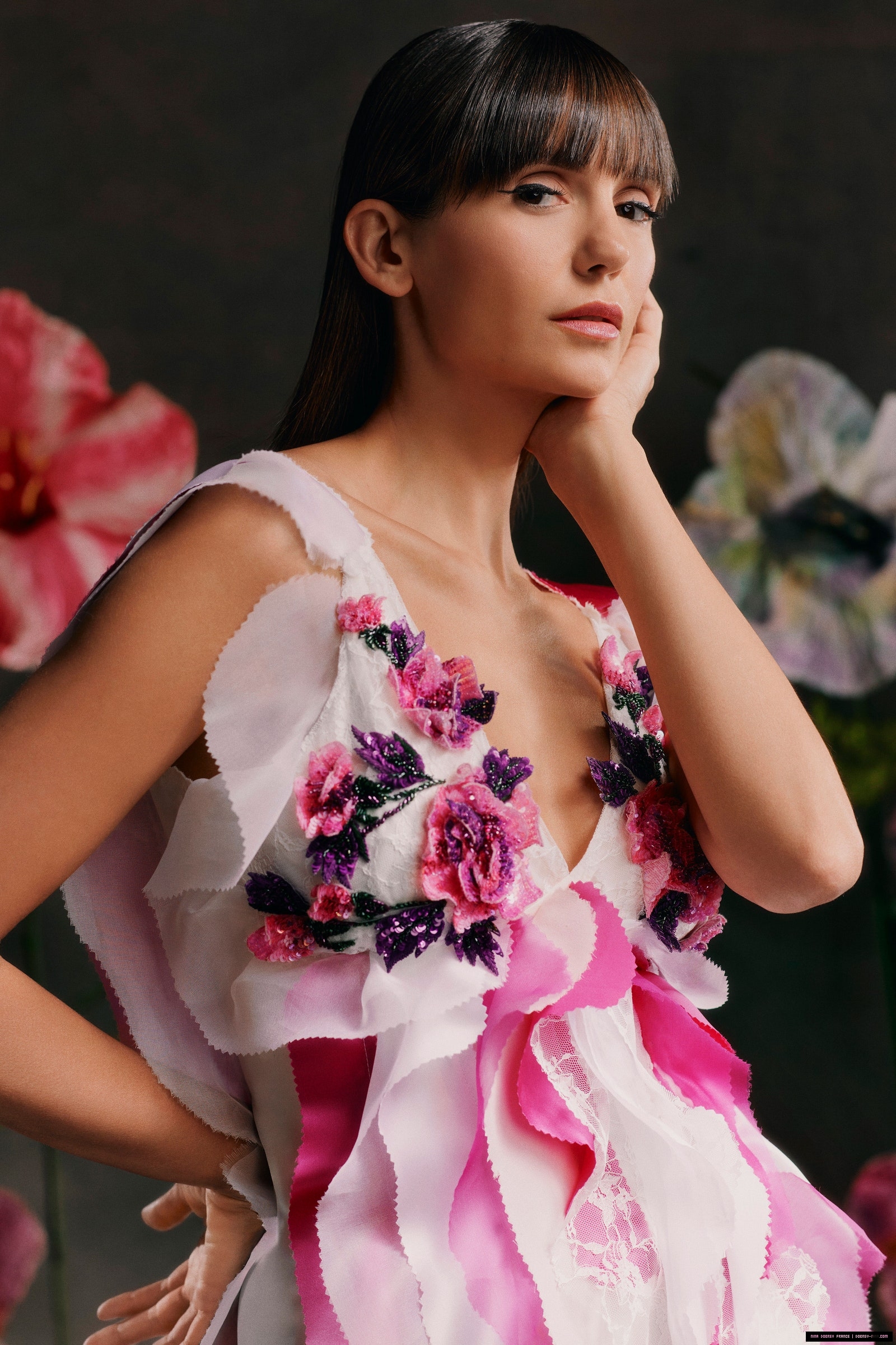 https://prikachi.net/images/2025/09/22/dobrev-nina_com_000255.jpg