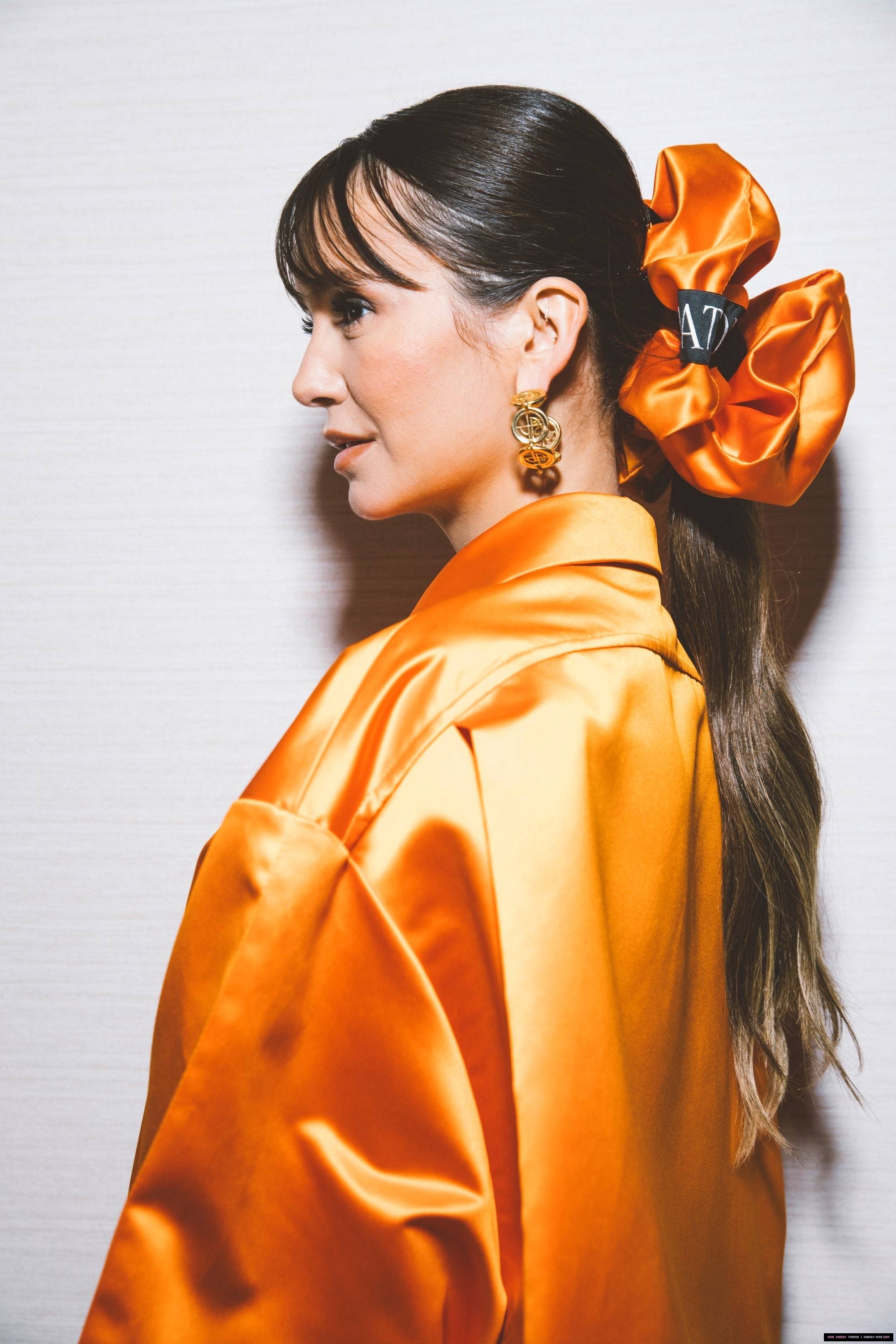 https://prikachi.net/images/2025/09/22/dobrev-nina_com_001339.jpg