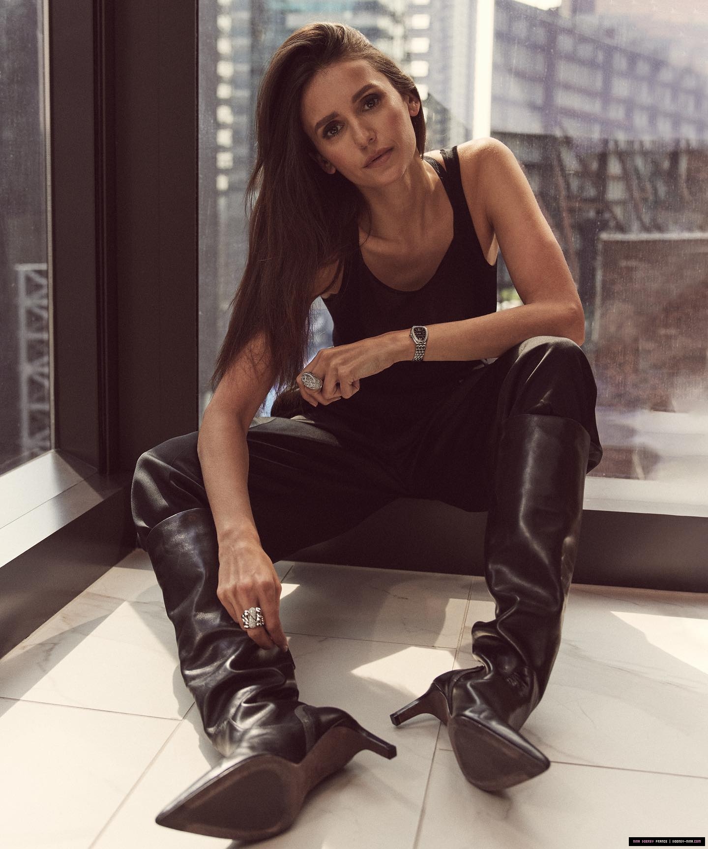 https://prikachi.net/images/2025/09/22/dobrev-nina_com_0055.jpg